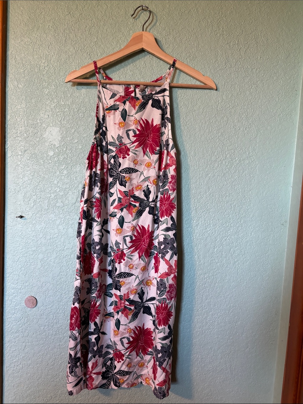 Roxy Floral Spaghetti Strap Maxi Dress in Pink, Red and Cream Women’s Medium 8